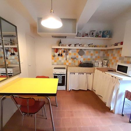 La Cachette Centre Village Русийон Экстерьер фото