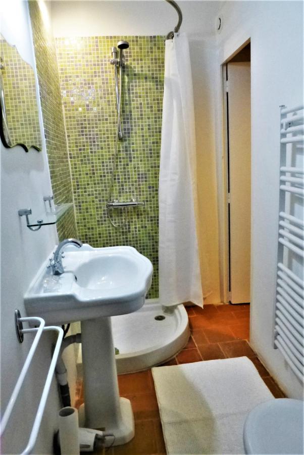 La Cachette Centre Village Русийон Экстерьер фото